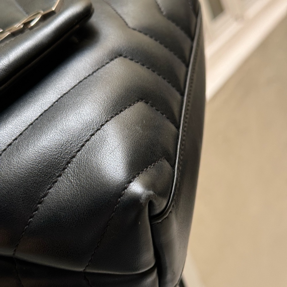 Authentic Saint Laurent Toy Loulou - Picture 9 of 10